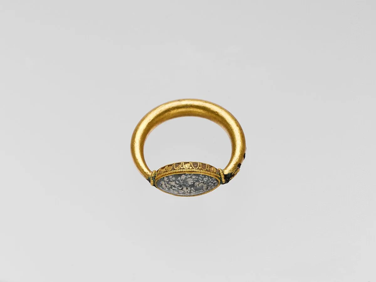 Gold ring with plasma ring stone — Unknown