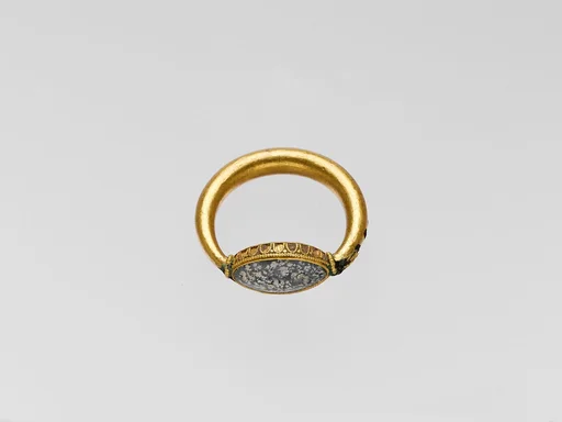 Gold ring with plasma ring stone