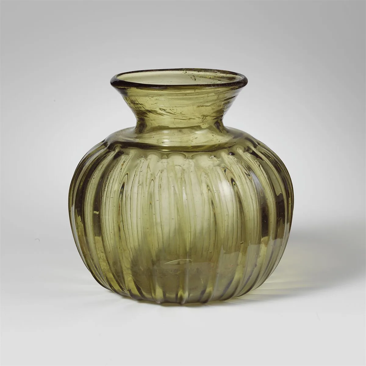 Glass jar — Unknown