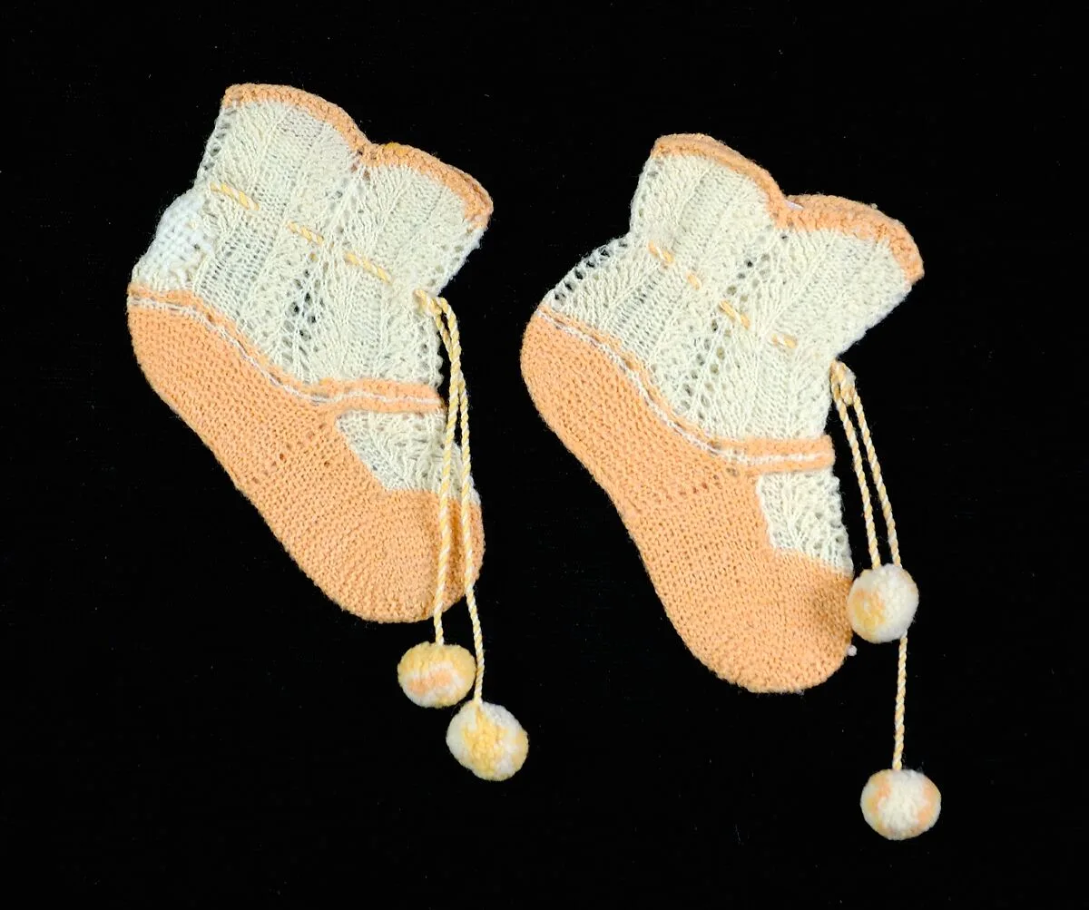 Bootees — Unknown