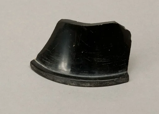 Rim fragment of ointment vase