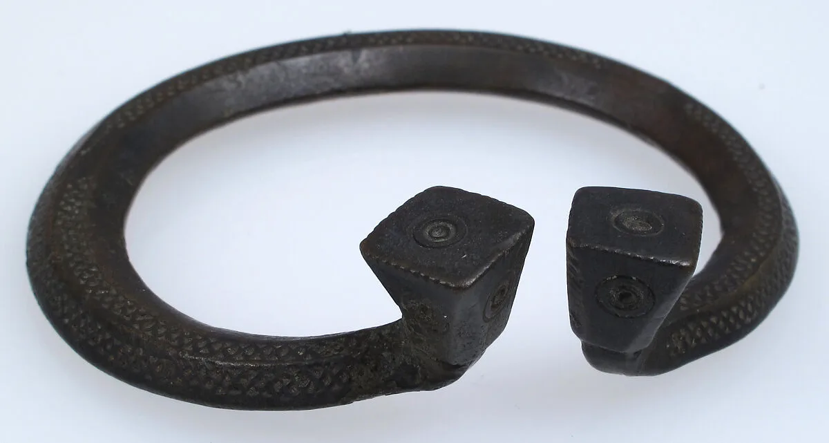 Penannular Brooch — Unknown