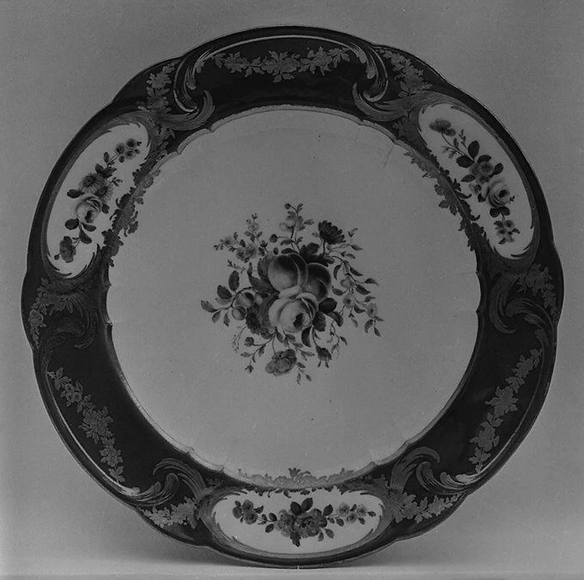 Plate (assiette à palmes) (1 of 102) (part of a service) — Sèvres Manufactory|Michel-Barnabé Chauvaux|Henry-Martin Prévost|François-Marie Barrat