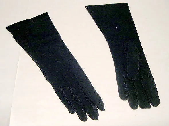 Gloves — Bergdorf Goodman