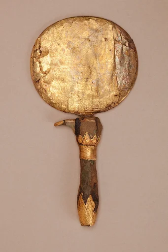 Model mirror of Hapiankhtifi