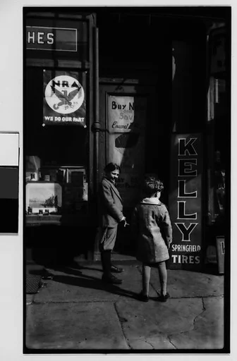 [Children in Knickers on Street, New York City]
