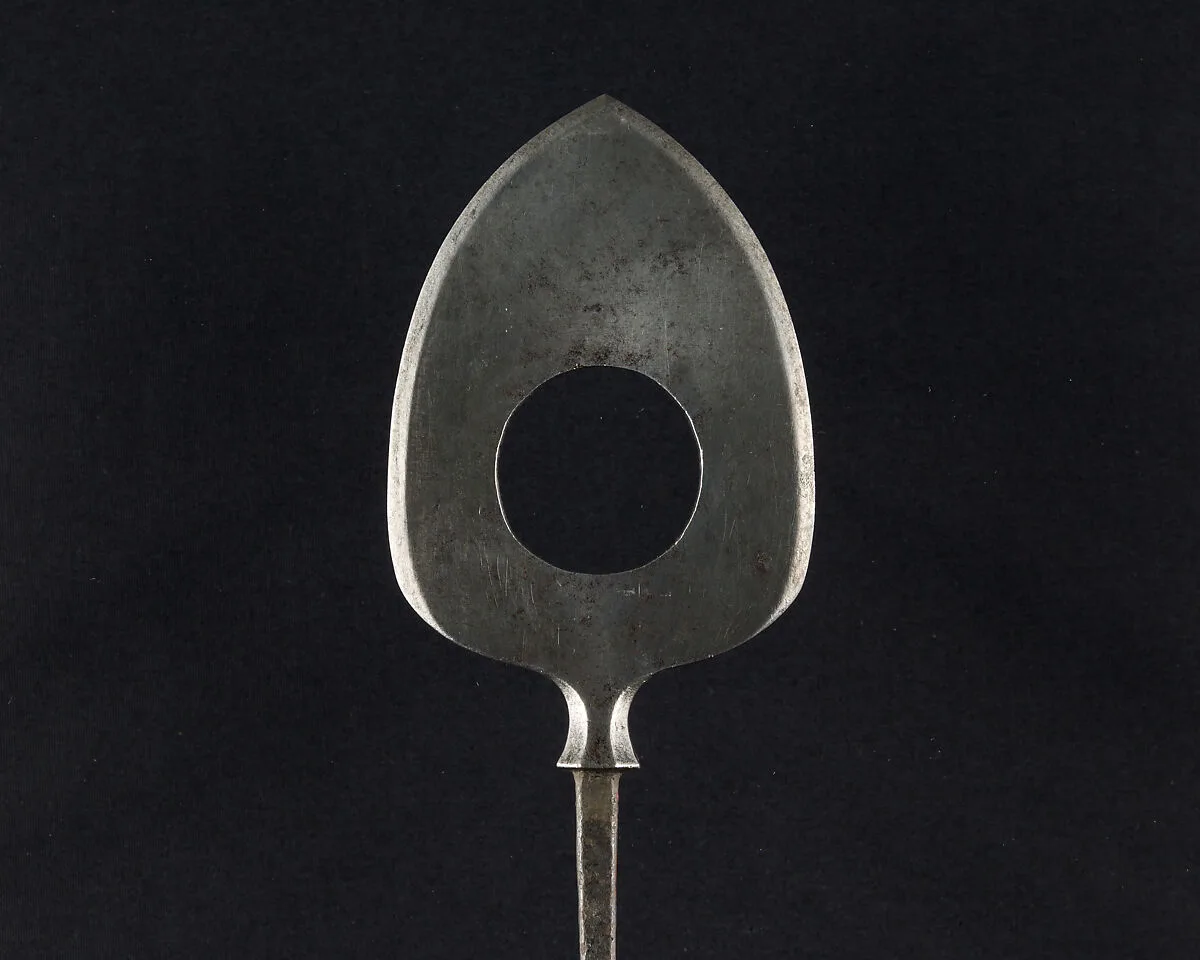 Arrowhead (<i>Yanone</i>) — Unknown