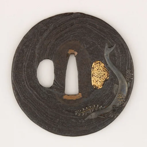 Sword guard (<i>Tsuba</i>) Depicting Icefish Between Seaweed (藻に白魚図鐔)