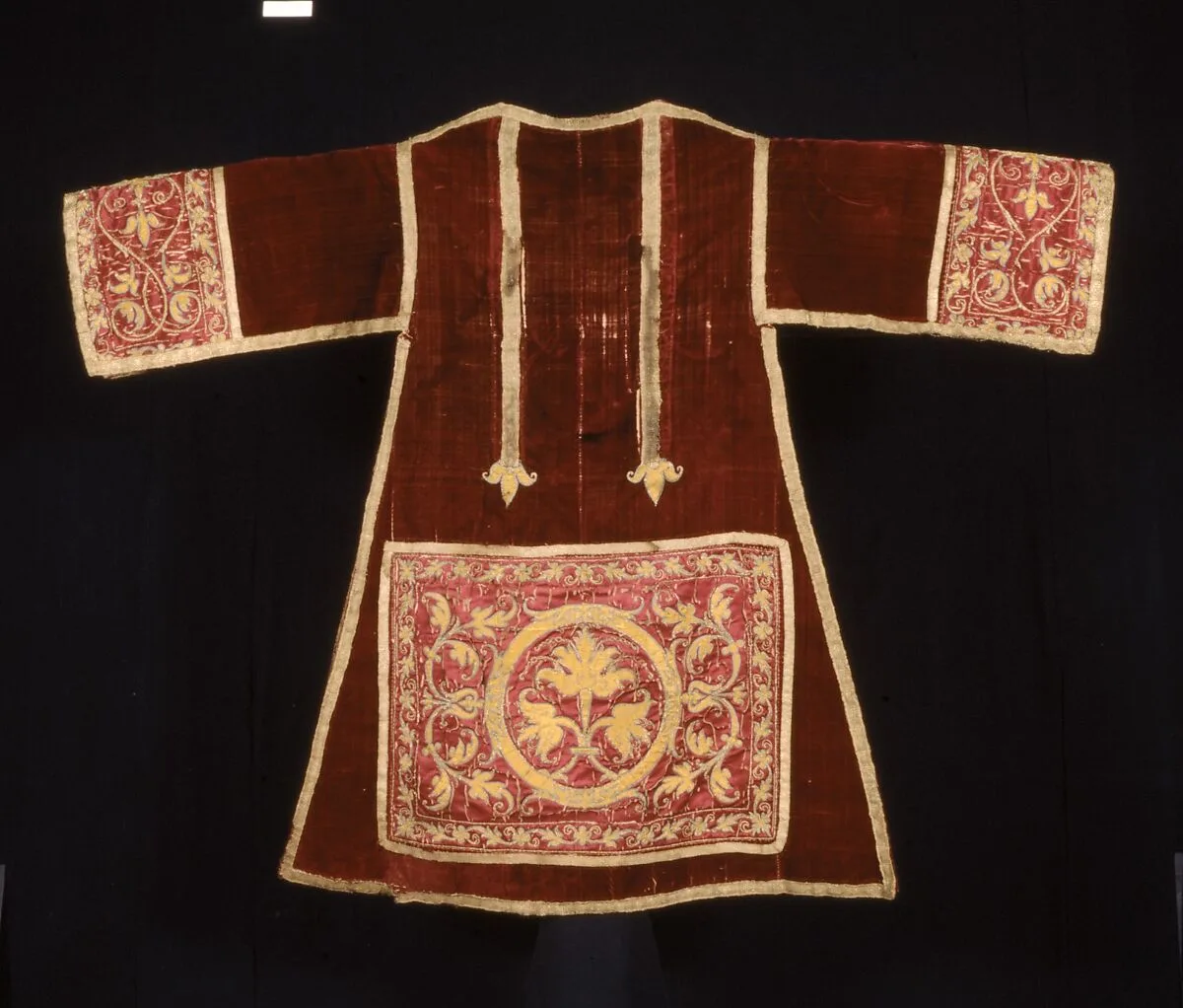 Dalmatic — Unknown