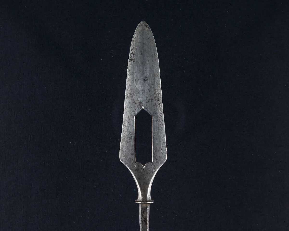 Arrowhead (<i>Yanone</i>) — Unknown