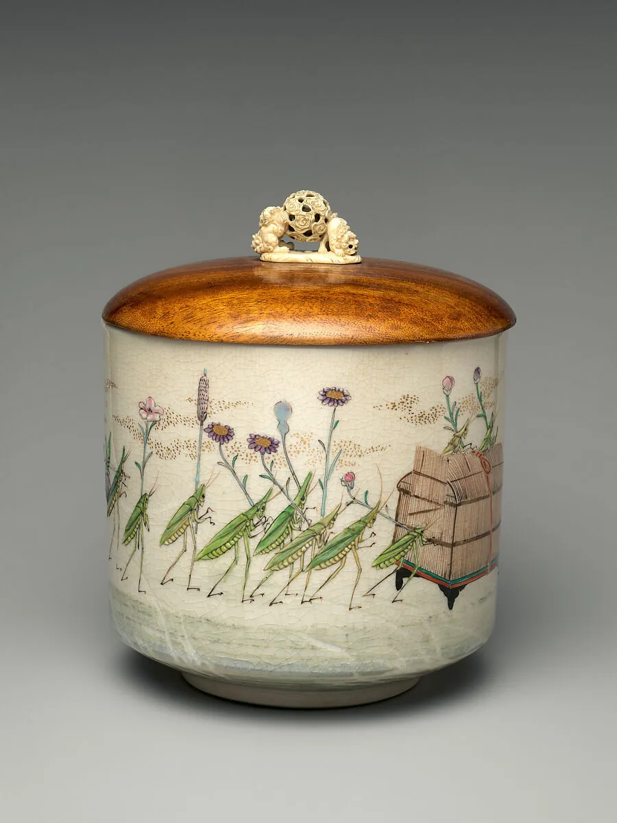 初代眞葛香山作 昆虫たちの行列文水指|Freshwater Jar (Mizusashi) with Procession of Grasshoppers — Makuzu Kōzan I (Miyagawa Toranosuke)