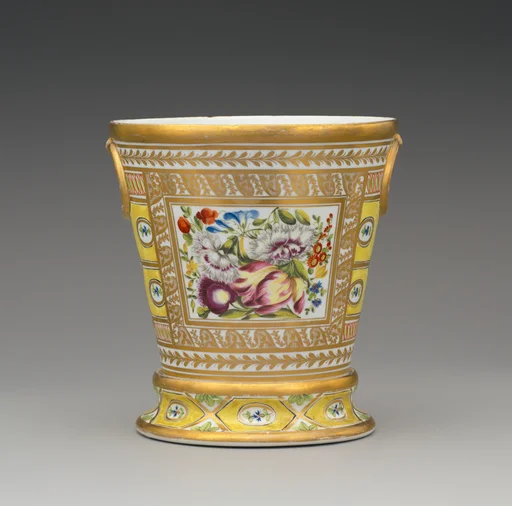 Cachepot with stand