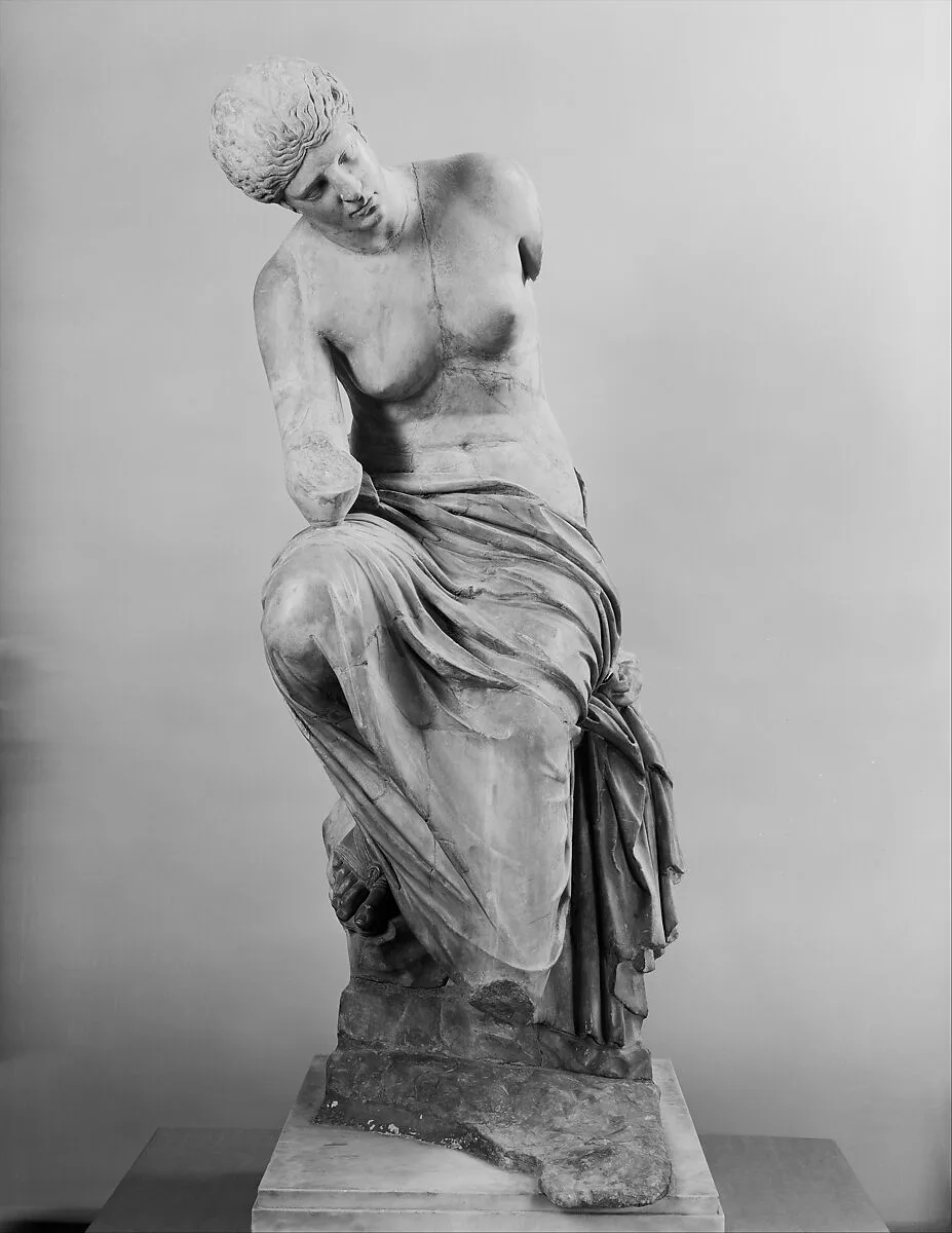 Marble statue of a seated muse — Unknown