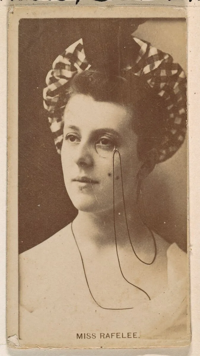 Miss Rafelee, from the Actresses series (N245) issued by Kinney Brothers to promote Sweet Caporal Cigarettes — Kinney Brothers Tobacco Company