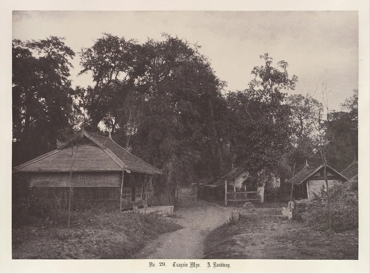 Tsagain Myo: A Roadway — Linnaeus Tripe