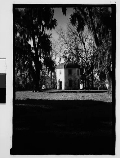 [Garconniere at Houmans House, Burnside, Louisiana]