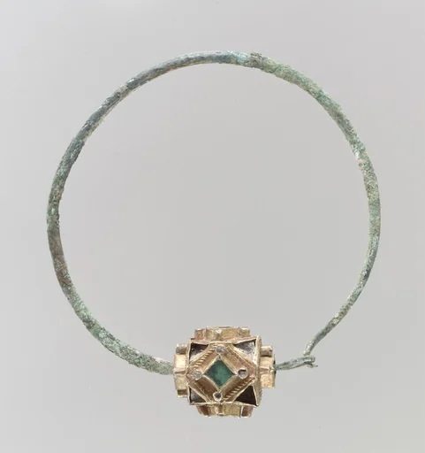 Earring