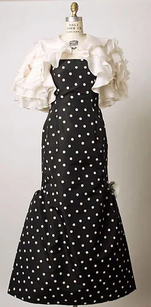 Evening dress — Oscar de la Renta|Oscar de la Renta, LLC.