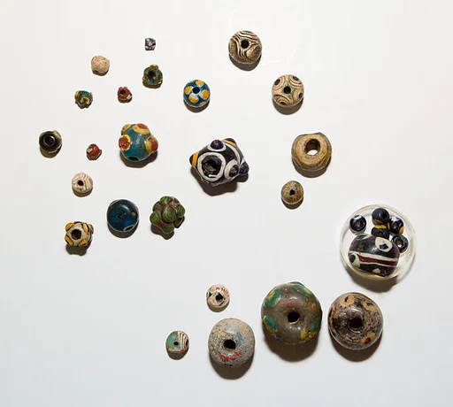 Composite eye bead