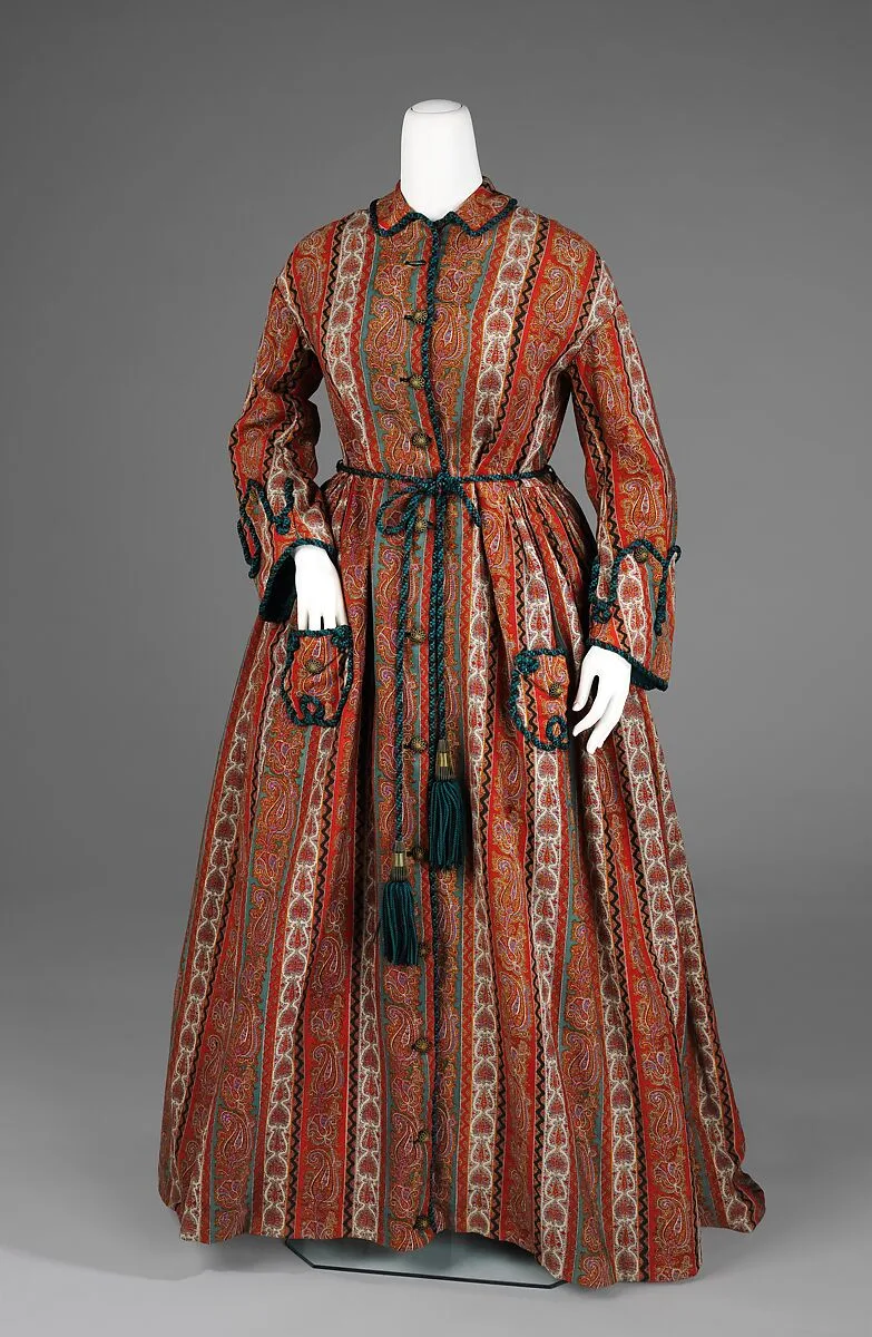 Dressing gown — Unknown