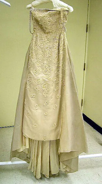 Evening dress — Mr. Philip Hulitar