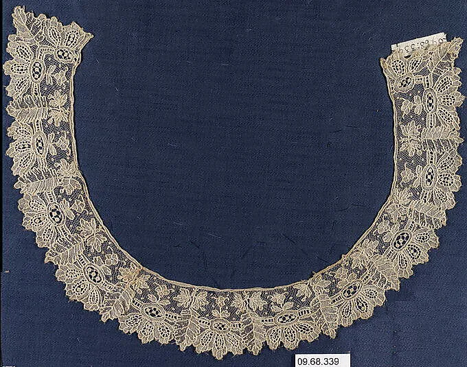 Collar — Unknown