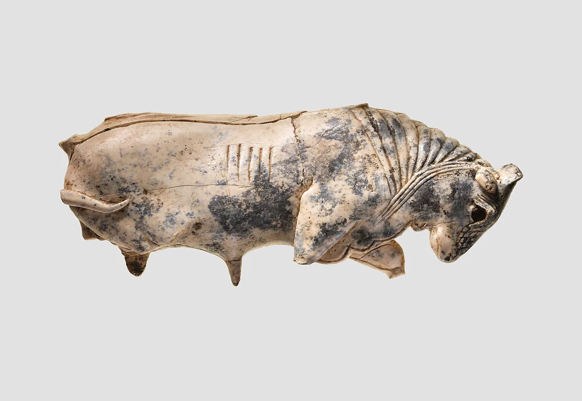 Openwork furniture plaque with bull — Unknown