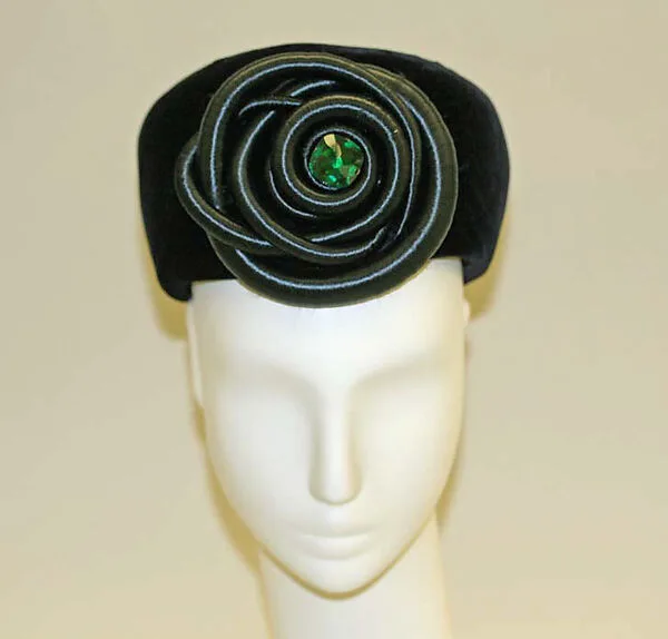Pillbox hat — Cristobal Balenciaga|House of Balenciaga