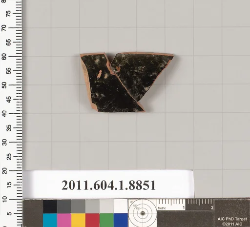 Terracotta rim fragment of a kylix (drinking cup)