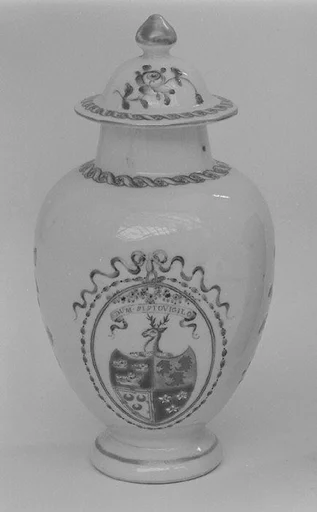 Tea caddy with cover (part of a service)