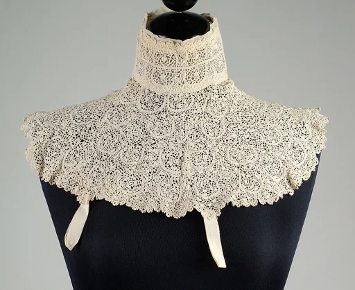 Collar
