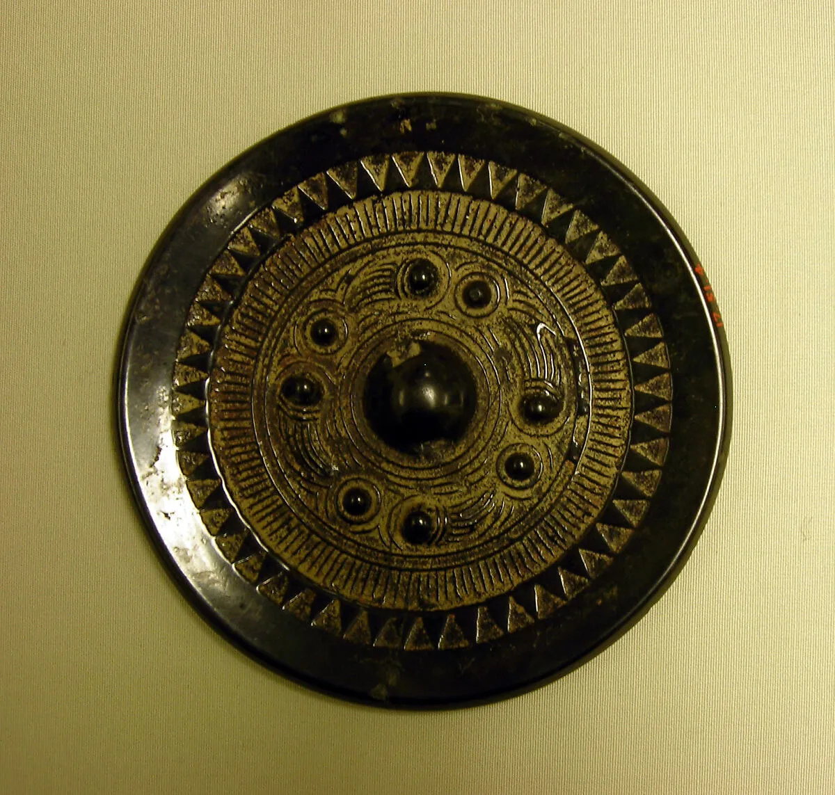 漢 星雲紋銅鏡|Mirror with knobs and swirls — Unknown