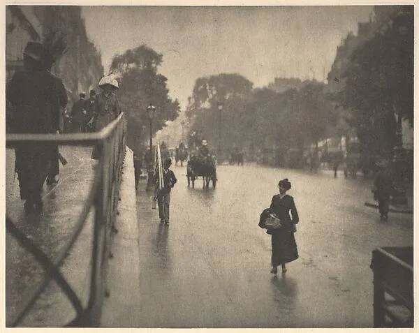 A Snapshot, Paris — Alfred Stieglitz