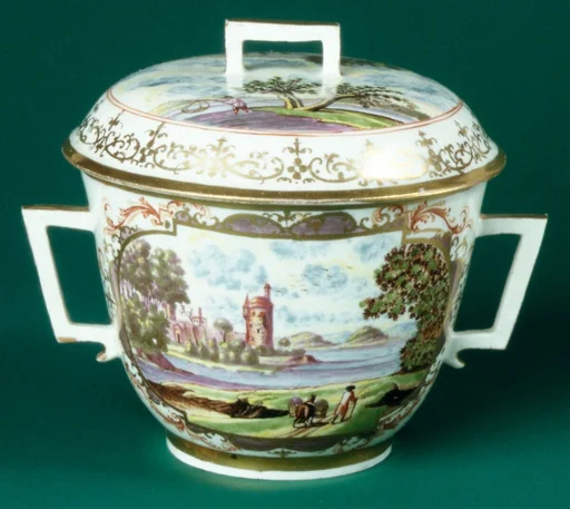 Bowl with cover (part of a set)