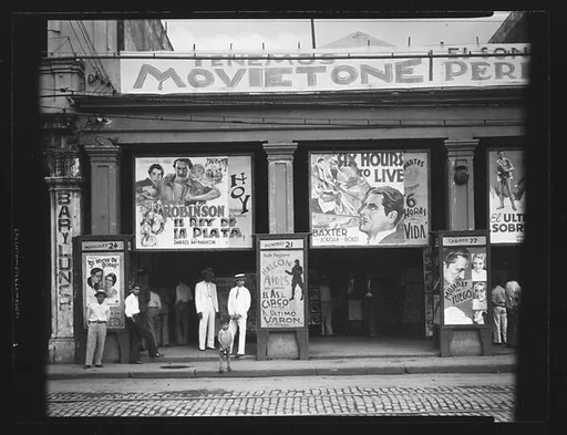 [Cinema Showing "El Rey de la Plata" and "Six Hours to Live", Havana]