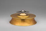 Covered dish