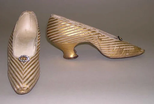 Evening pumps