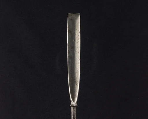 Arrowhead (<i>Yanone</i>)