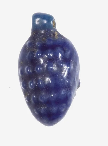 Pendant: Bunch of Grapes