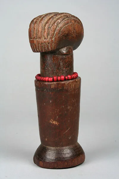 Figure: Female (Mwana Hiti) — Unknown