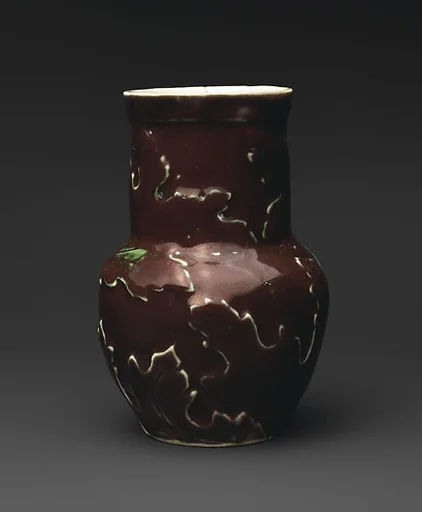 Losanti vase with grape leaves