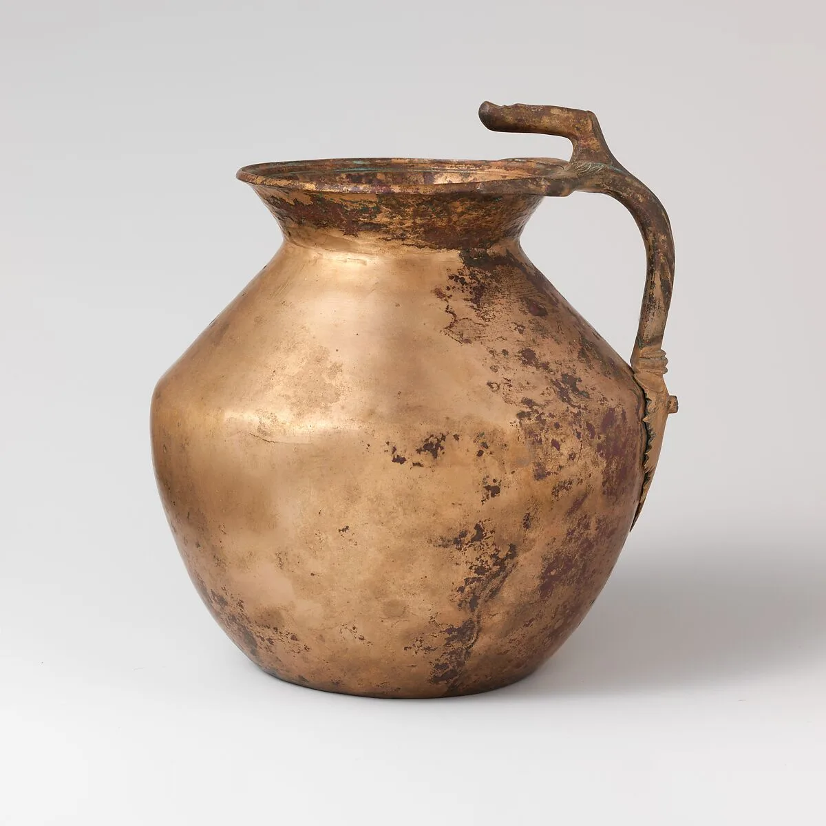 Bronze jug — Unknown