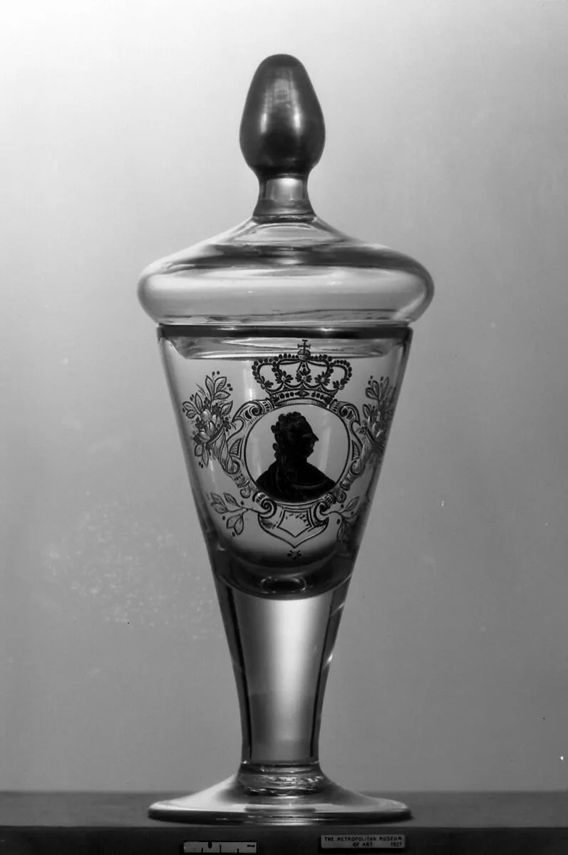 Standing cup with cover — Unknown