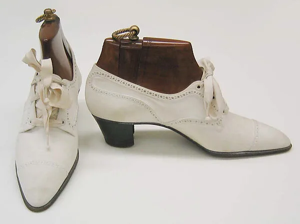 Shoes — Pierre Yantorny