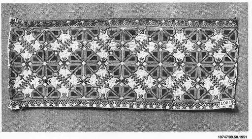 Sleeve band (?)