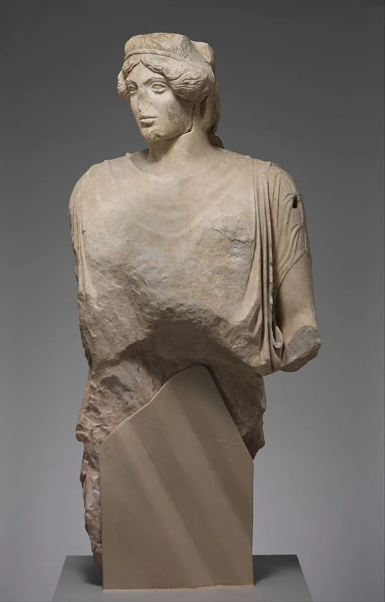 Upper part of a marble statue of a woman — Unknown