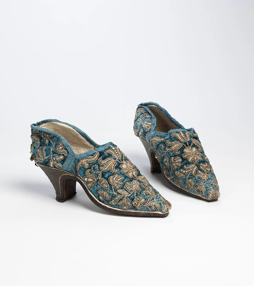 Shoes — Unknown