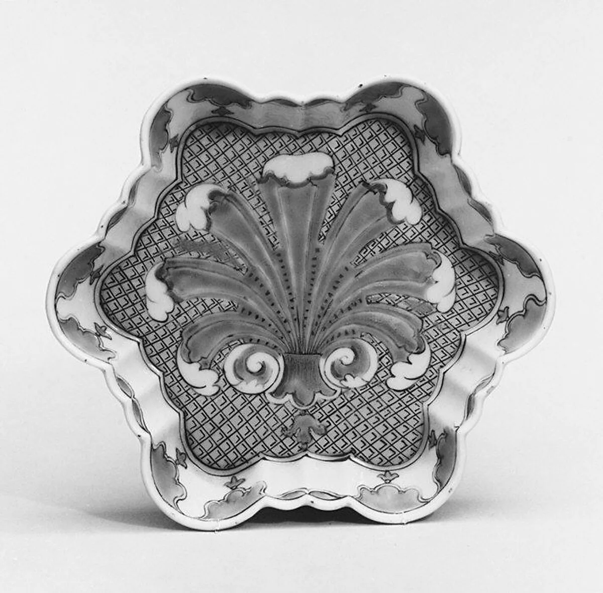 Dish (part of a service) — Cornelis Pronk