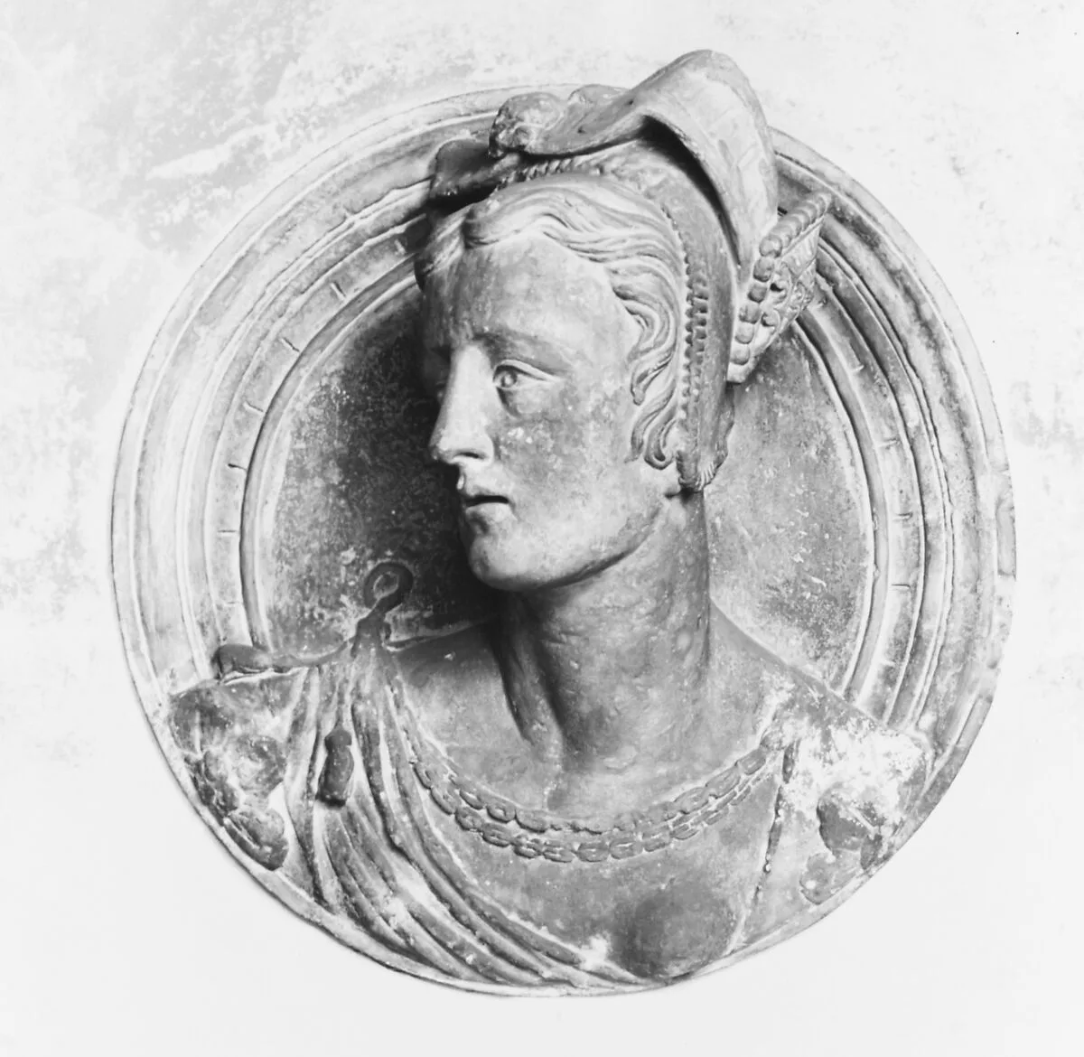 Bust of a lady in contemporary dress — Unknown