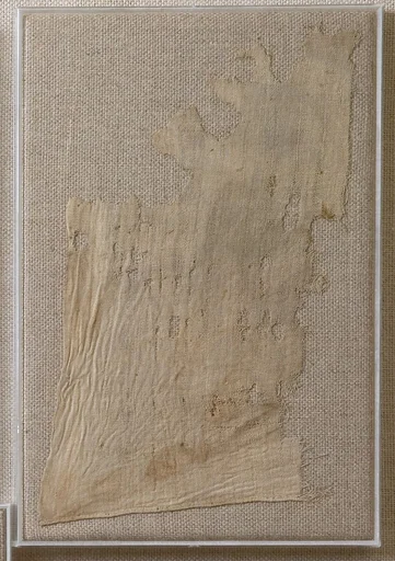 Linen fragment